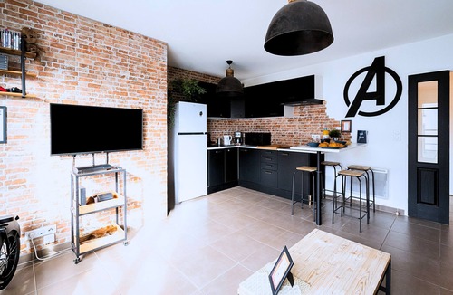 Montevrain Apartment | Stark Tower Loft – À 13 min de Disneyland
