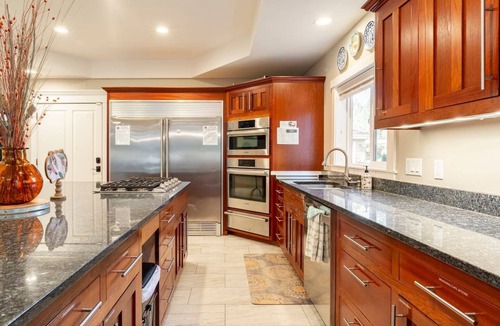 Mill Creek House | Starlight Cottage Country Chic Getaway Near Mill Creek, Snohomish, & Woodinville