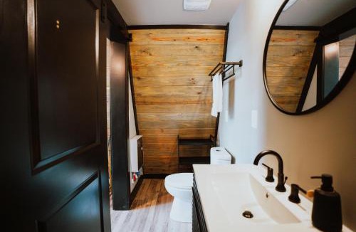 Coosa Hotel | Starlight Haven at Weiss Lake