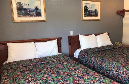 Winnetka Hotel | Starlight Inn Canoga Park