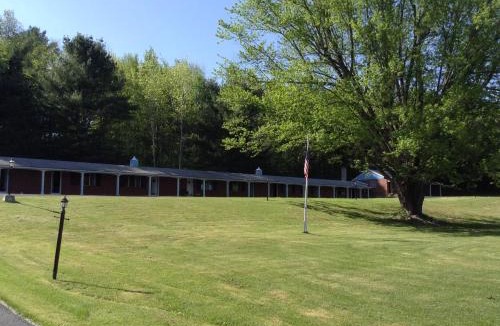 Bennington Hotel | Starlight Inn