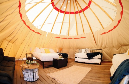 Island Park Hotel | Starlight Retreat Yellowstone