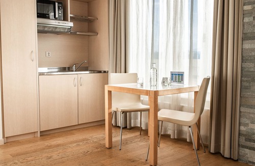 Les Acacias Hotel | Starling Hotel Residence Genève