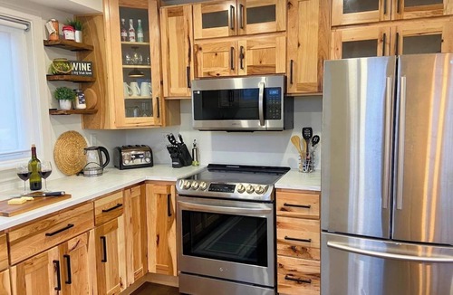 Washago Cottage | Starlink, Pool Table, Firepit, Muskoka Waterfront