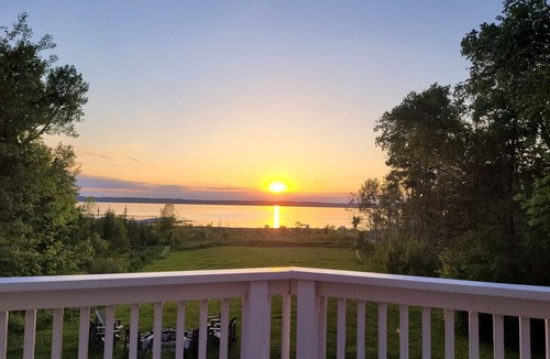 Owen Sound Cottage | Starlit : Private 5 Acres Lakefront Cottage - Georgian Bay