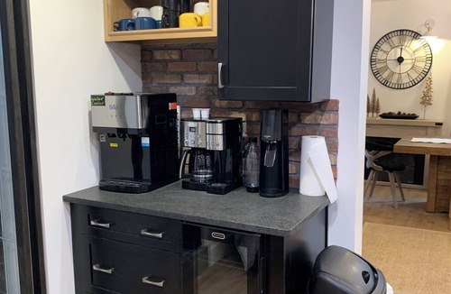 Big Indian Apartment | Starlite Motel