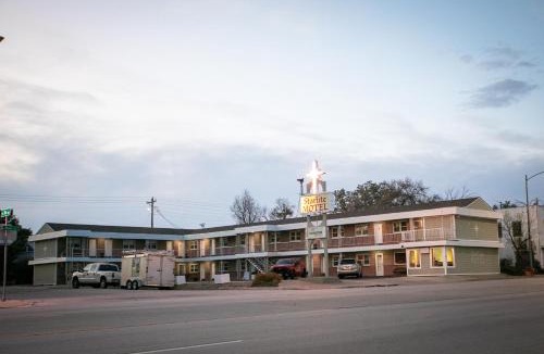 Springfield Hotel | Starlite Motel
