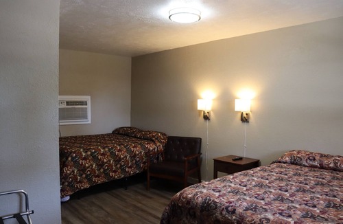 Springfield Hotel | Starlite Motel