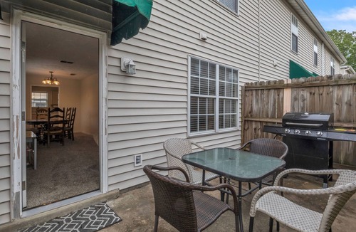 Starkville Apartment | Starr Living, MSU and Oby's, Quiet 3BR Townhome