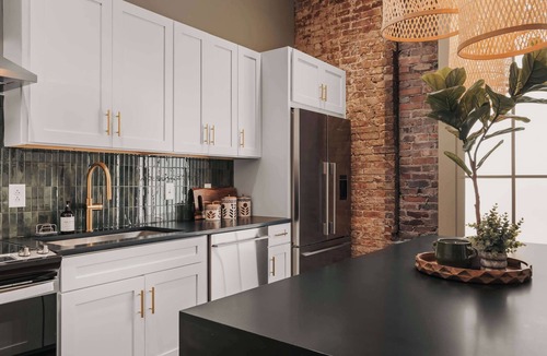 Arts District House | Starr Piano Carraway Luxury Near Broadway
