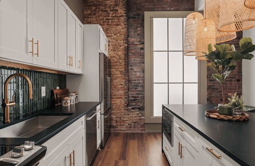 Arts District House | Starr Piano Carraway Luxury Near Broadway
