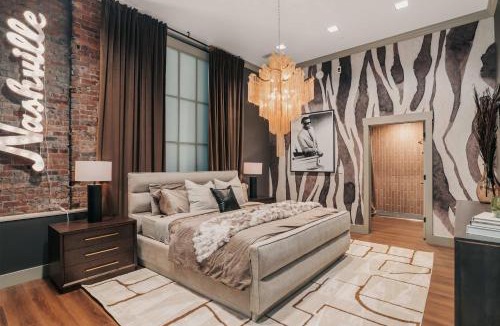 Arts District House | Starr Piano - Roxie and Carraway Suites - 8 Bedrooms