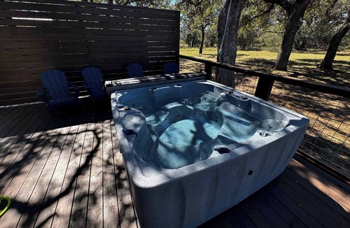 Stonewall House | Starry Night Cottage 1