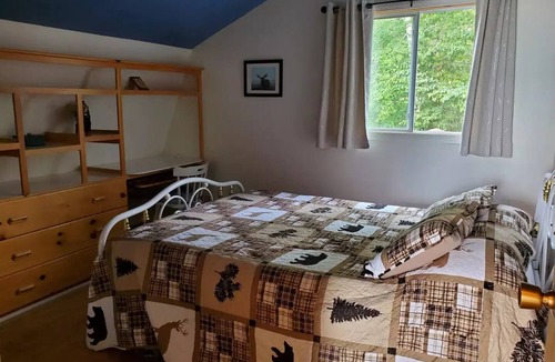 Batchawana Bay Cabin | Starry Ridge Cabin near Agawa Bay