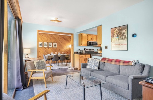 Jamaica House | Starry Skies: 7min to SkiStratton+PikesFalls+DogOK