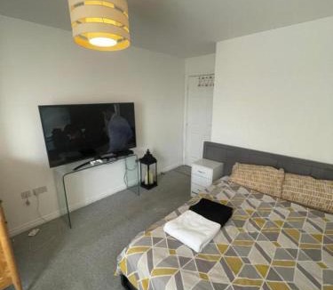 Waltham Abbey Hostel | Stars