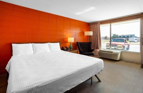 Streator Hotel | Starved Rock Motor Inn