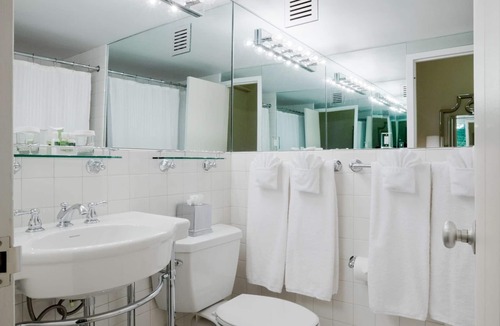 Foggy Bottom Hotel | State Plaza Hotel