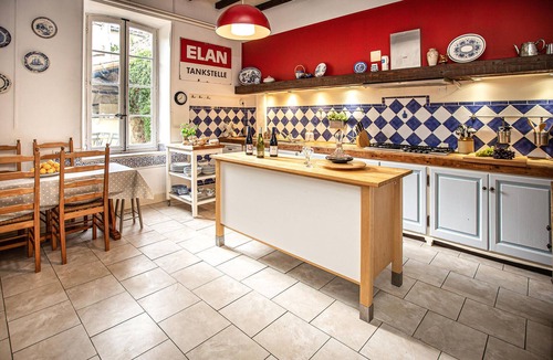 Rieux-Minervois House | Stately and elegant vacation home with pool in Rieux-Minervois.