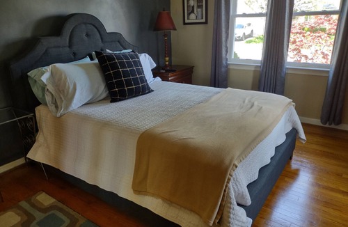 Bethlehem House | Stately, Cozy, Clean 4 Bedroom Cape Cod