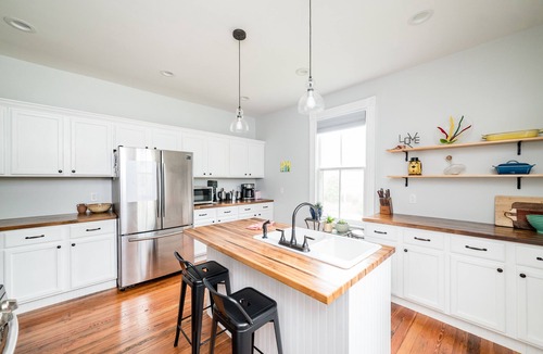 Lynchburg House | Stately Victorian with a Modern Flair