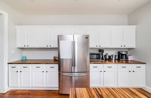Lynchburg House | Stately Victorian with a Modern Flair