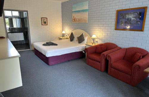 Ararat Hotel | Statesman Motor Inn