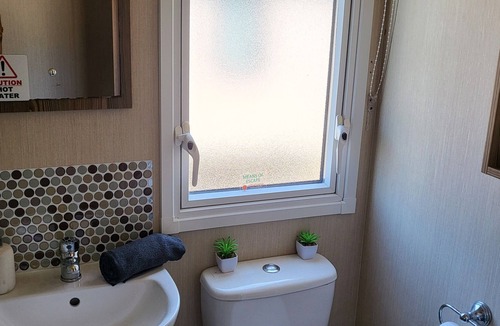 Widemouth Bay Ski Chalet | Static caravan - The Dizzard