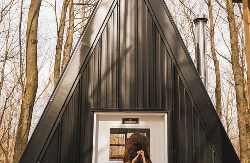 Hatley Cabin | Station Chêne Rouge