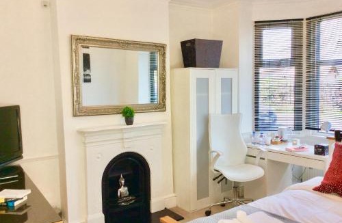 Didcot Bed & Breakfast | Station House