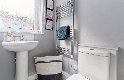 Wingate Apartment | Station House