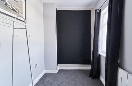 Wingate Apartment | Station House