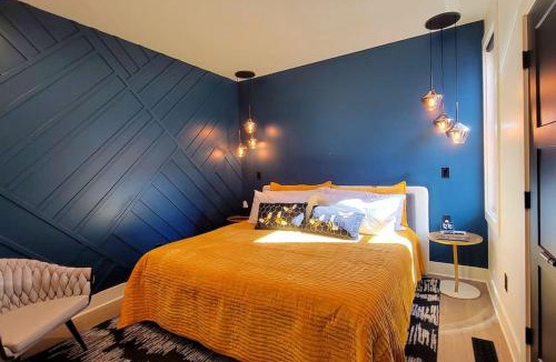 Jacksonville House | Station House Suite B