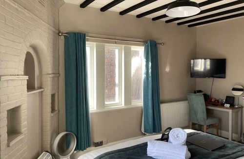 Whitby Hotel | Station Inn