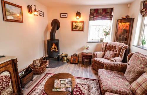 Blakedown House | Station Masters Cottage