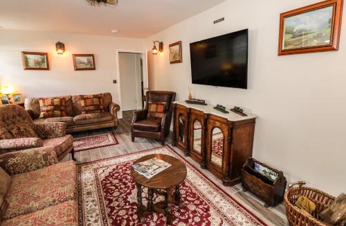 Blakedown House | Station Masters Cottage