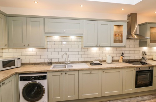 Blakedown Cottage | STATION MASTERS COTTAGE, pet friendly, with open fire in Blakedown