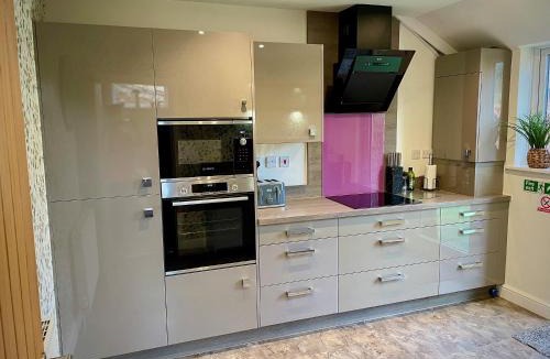 Pickering House | Station View