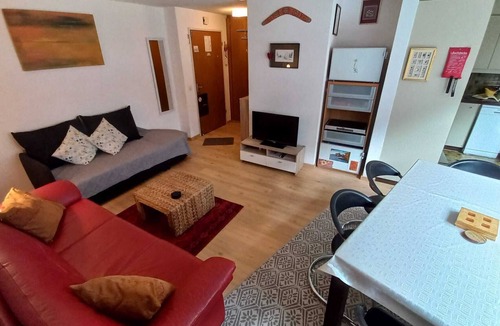 Lauterbrunnen Apartment | Staubbachfall opp. 1 Br max 4, 50mbus, quiet, own 24/7laundry, carport ⭐