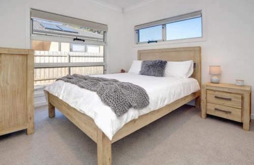 Capel Sound House | Staughton Sounds