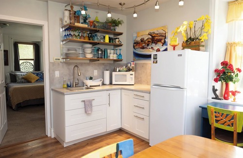 Mainland Other | Stay and Be Home - Artful & Charming Guest Suite