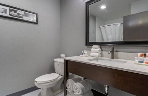 Kent House | Stay and play in the Pacific Northwest !