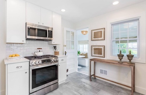 Black Rock Historic District House | Stay at Black Rock Harbor