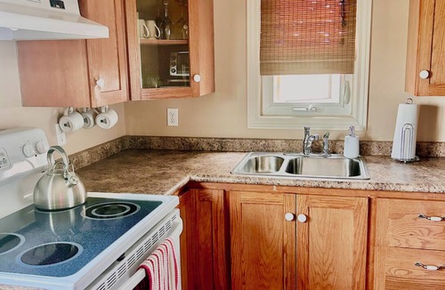 Jordan House | Stay at Jordan Valley Vineyards Barnhouse