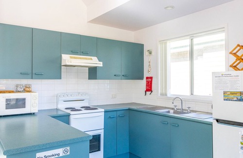 Berrara Ski Chalet | Stay at Kangaroo Cabin!