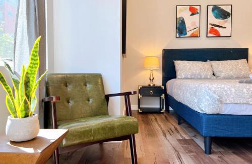 Fairmount Apartment | Stay at Luna on Ridge Ave