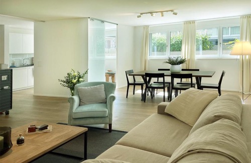 Muhlebach Apartment | Stay at Night - Moonlight