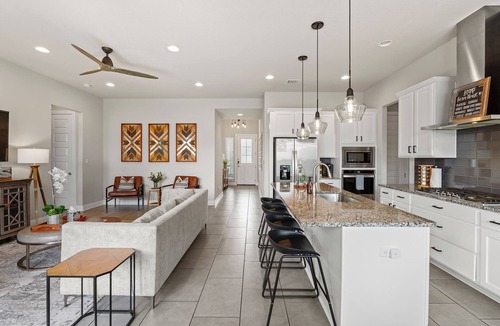 Round Rock House | Stay at Steph’s Farmhouse! Right next to Kalahari Resorts and Dell Diamond!