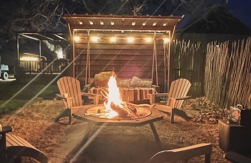 Llano House | Stay at the 1905 TX Farmhouse Cowboy Pool+Fire Pit