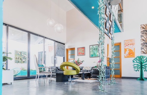 Bastide House | STAY AT THE ZEN LOFT